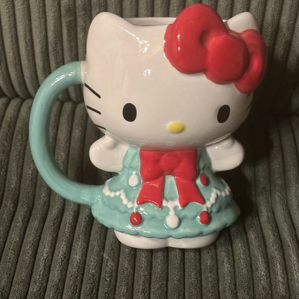 Hello kitty Christmas trees coffee mug